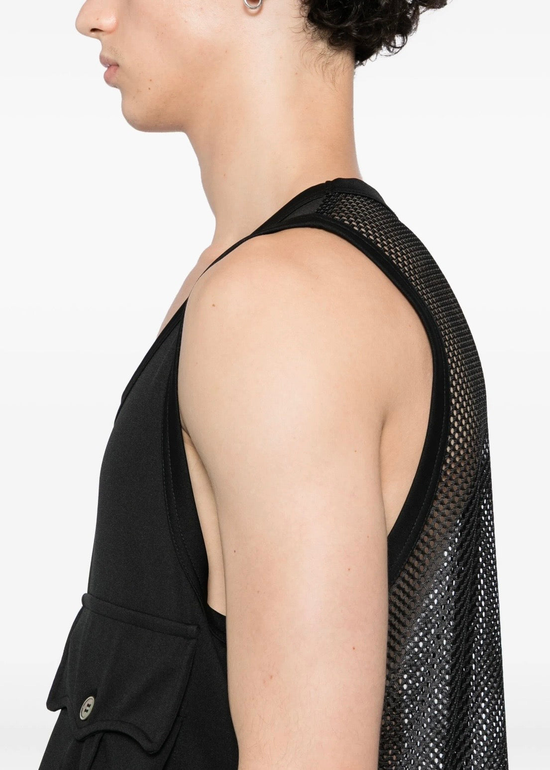 MULTI-POCKET SLEEVELESS VEST