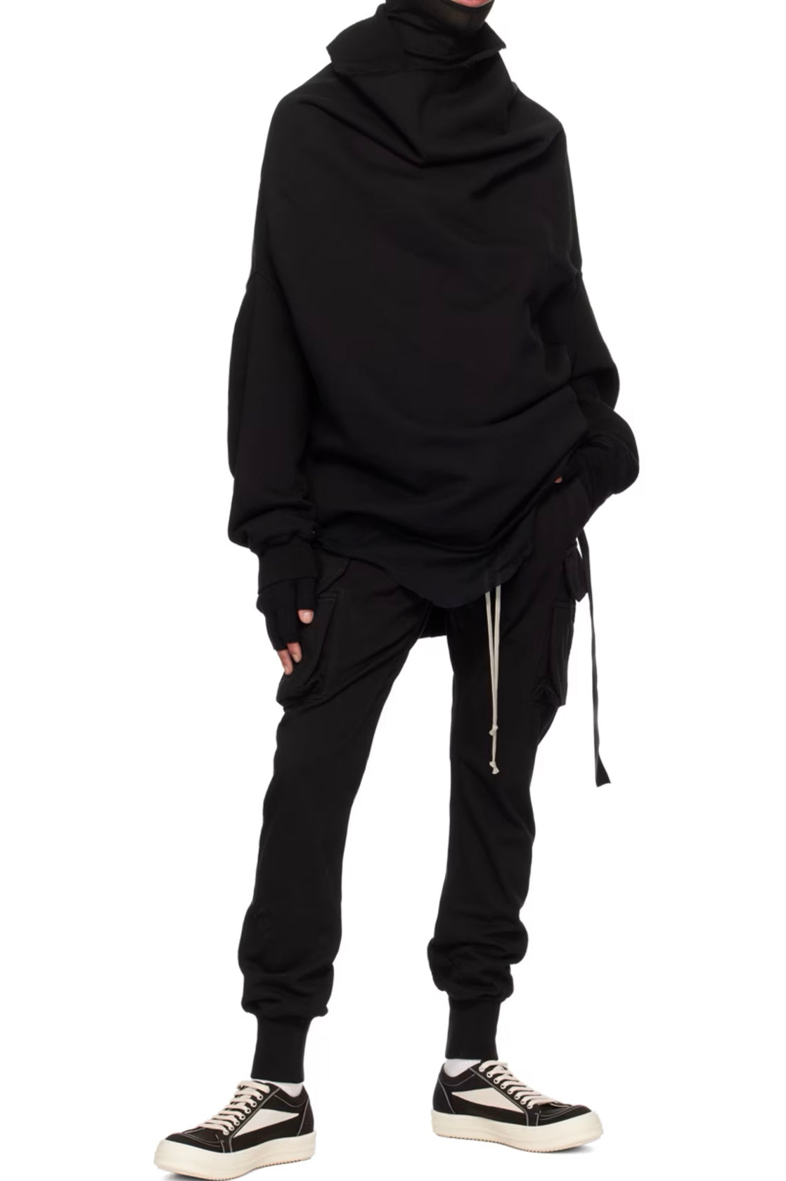 SHROUD SWEAT BLACK