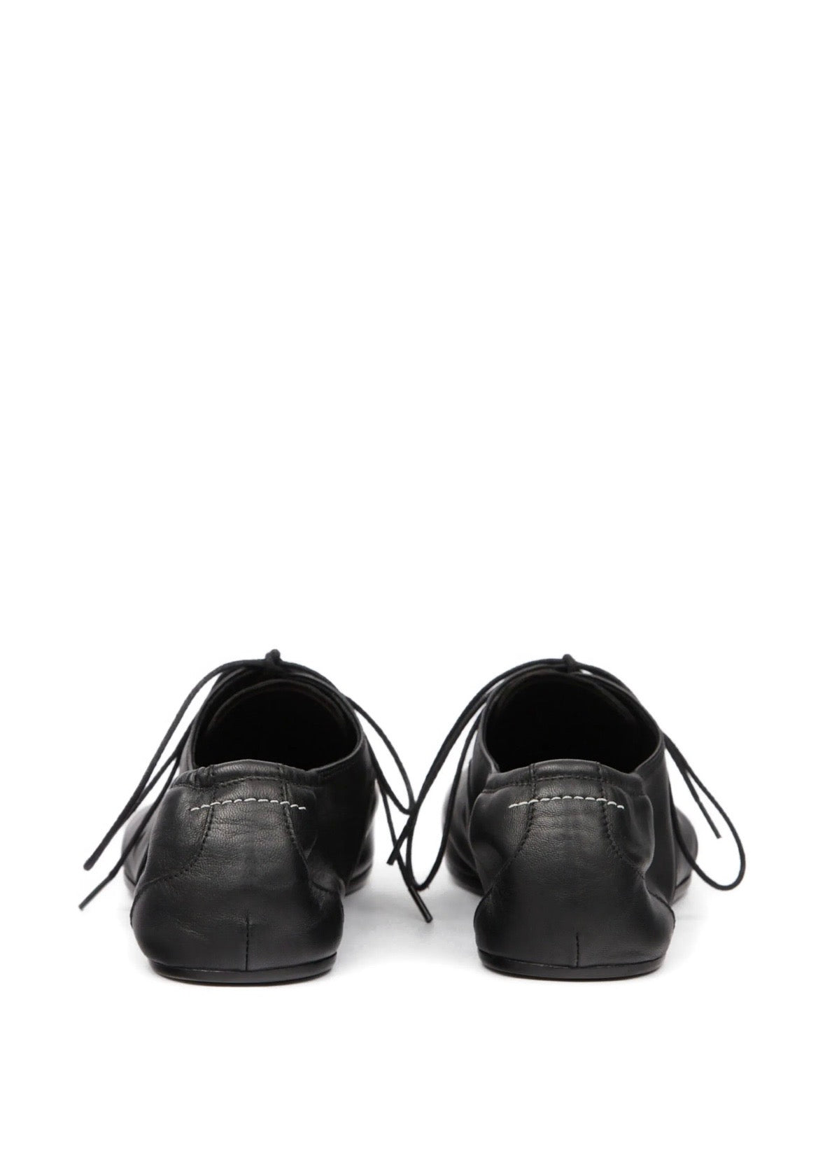LACE UP ROUND TOE