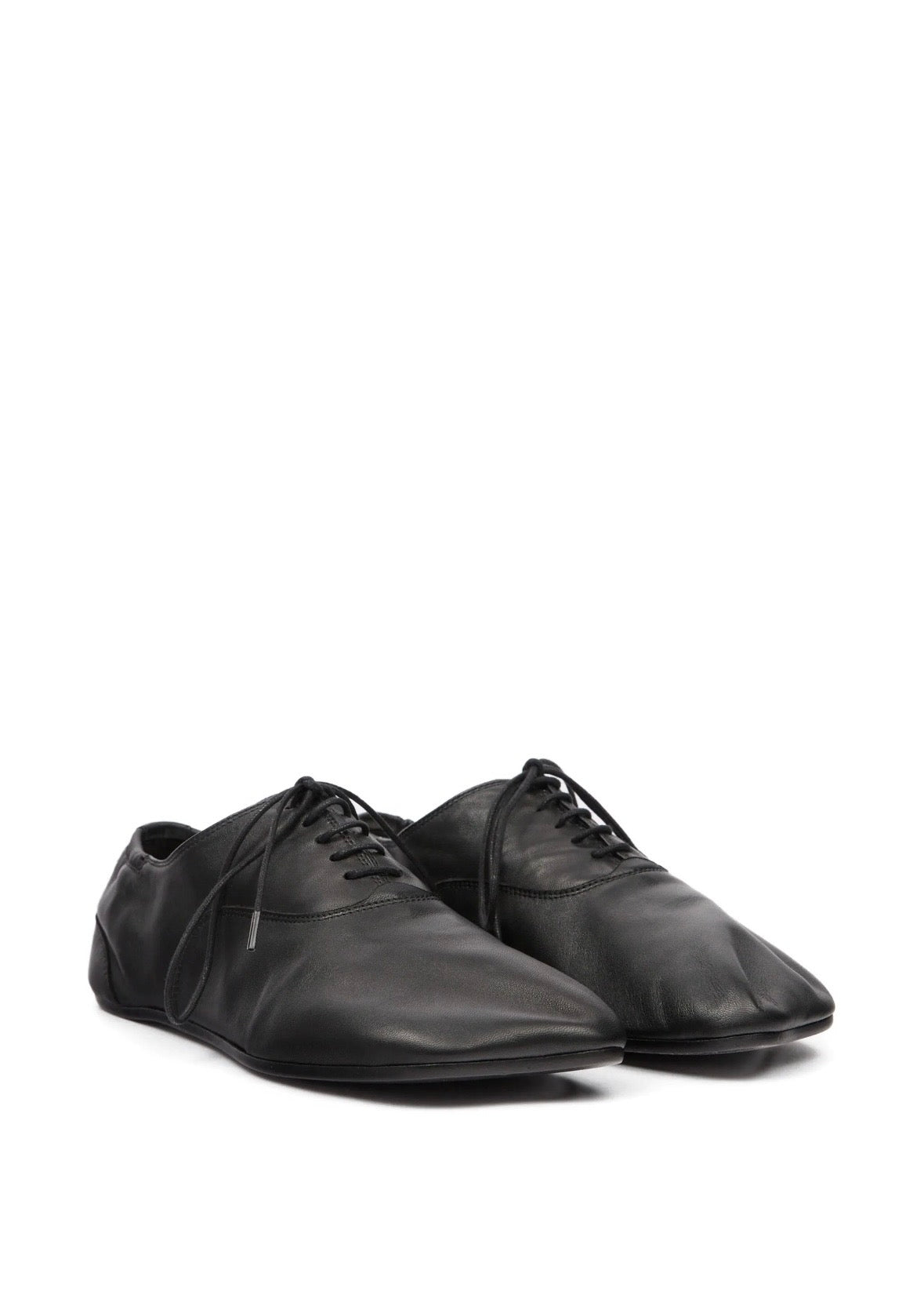 LACE UP ROUND TOE