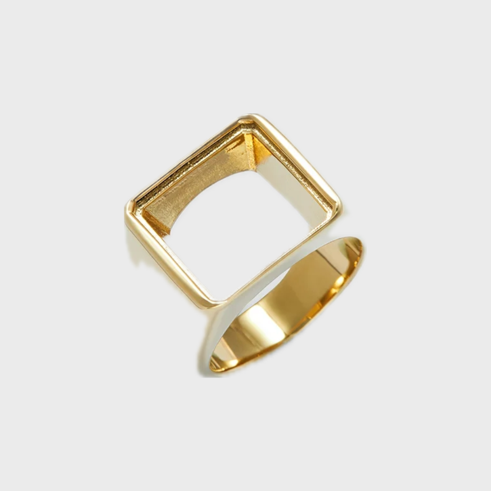 GOLD SQUARE RING