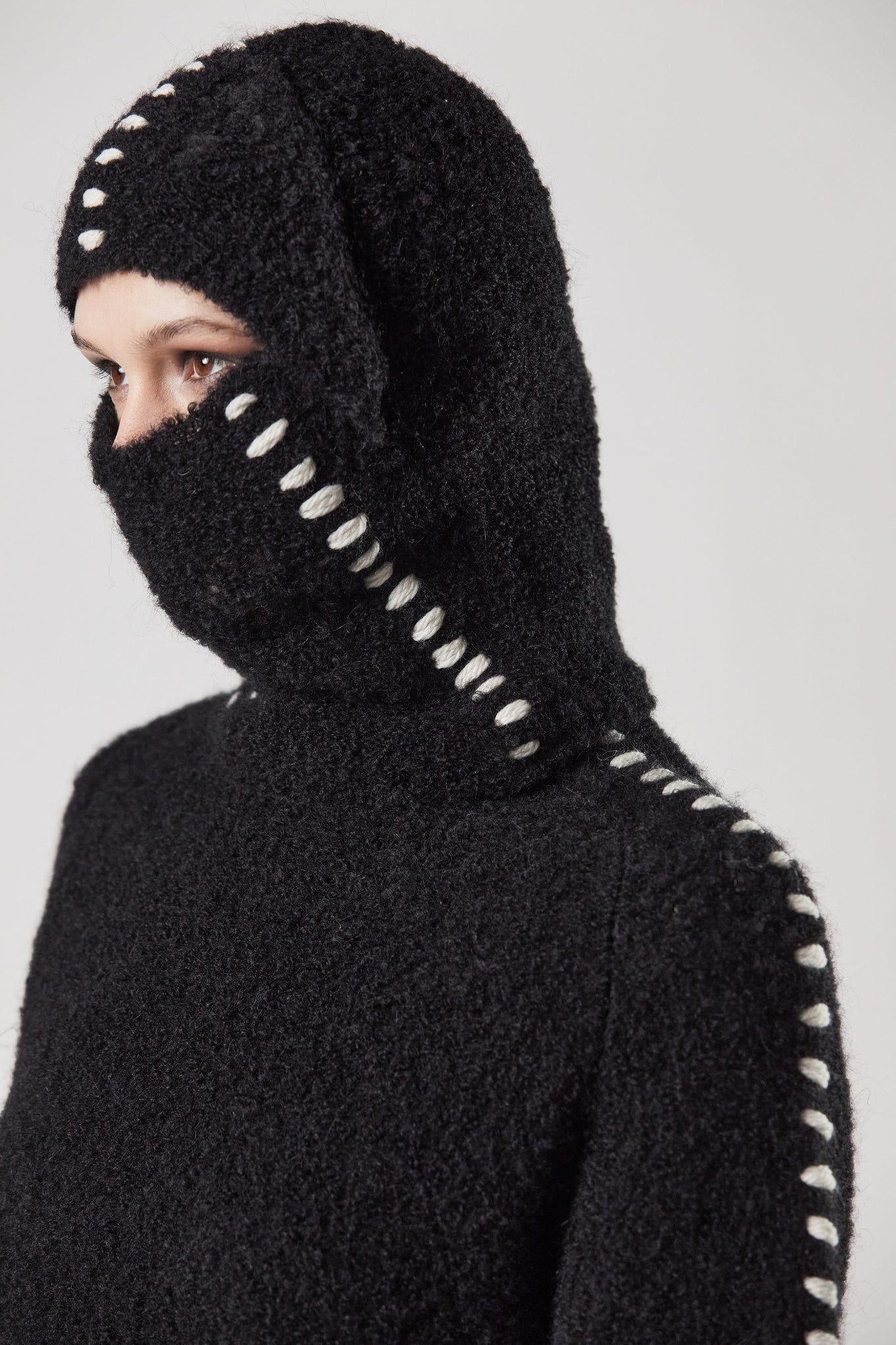 BALACLAVA WITH STICTH DETAIL