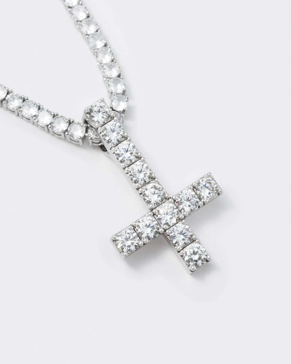 REVERSED CROSS NECKLACE