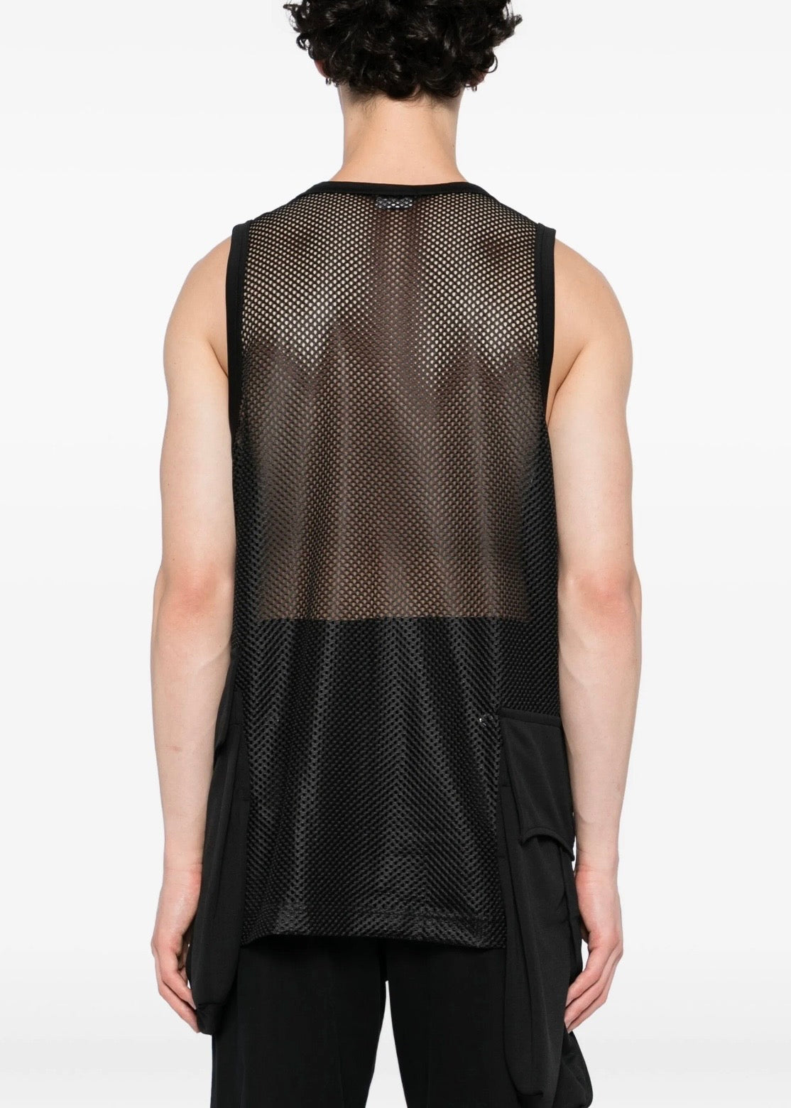 MULTI-POCKET SLEEVELESS VEST