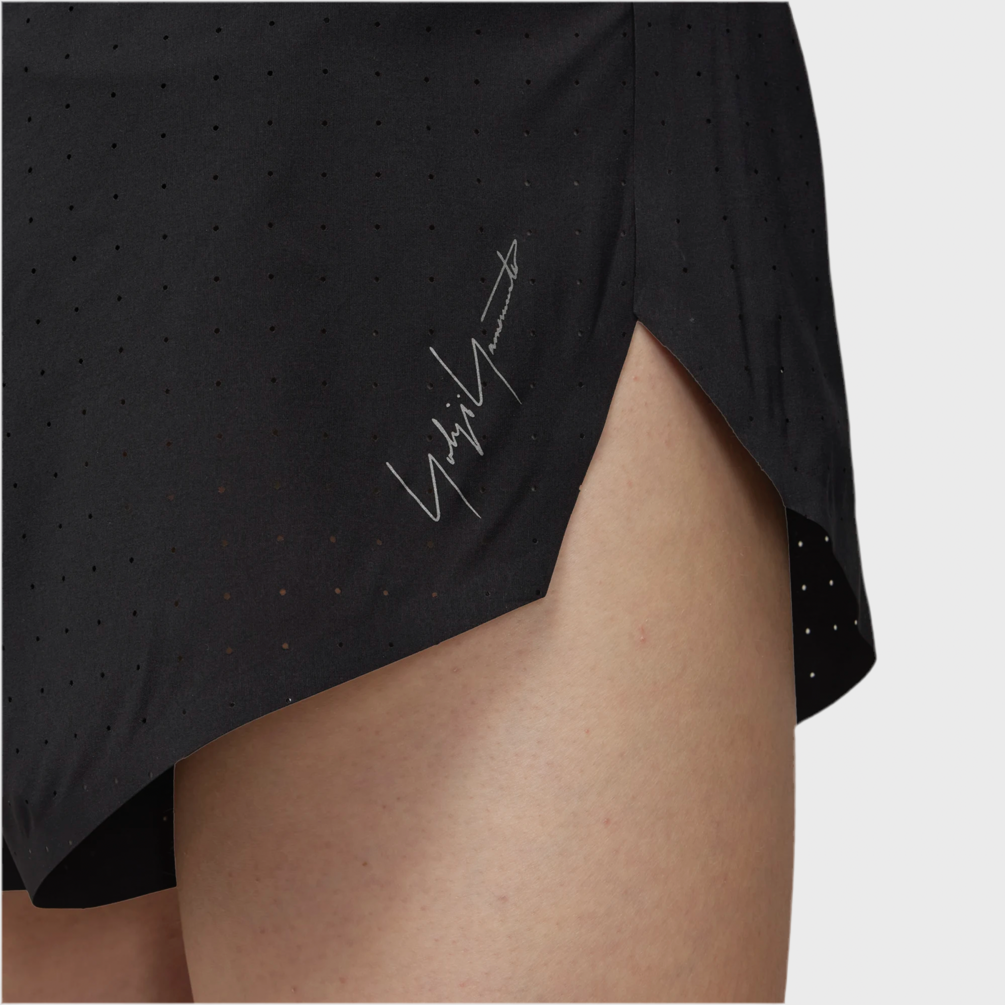 W RUN SHORT BLACK