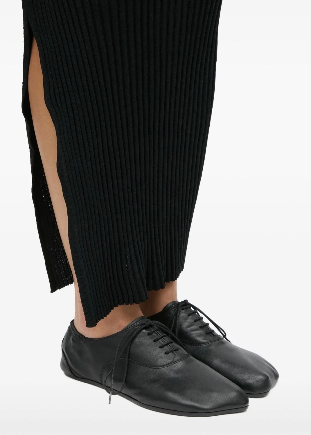 LACE UP ROUND TOE