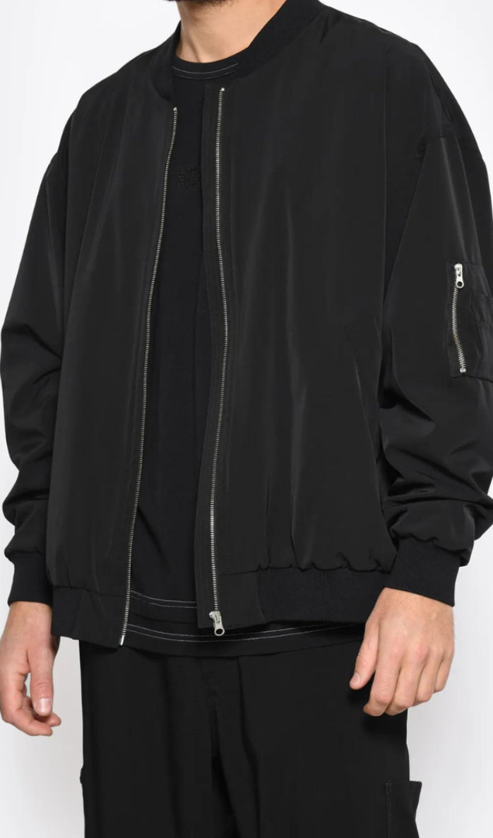 OVERSIZED BOMBER JACKET