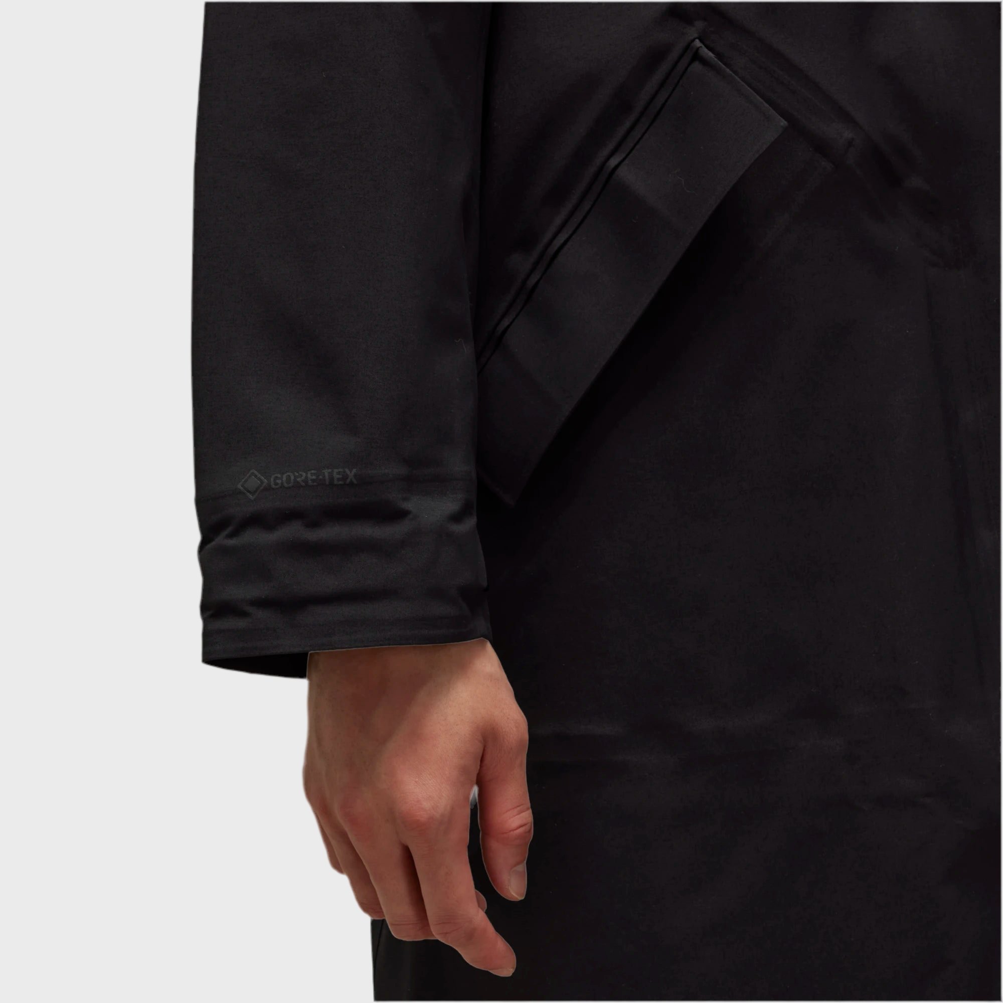 GTX PARKA BLACK