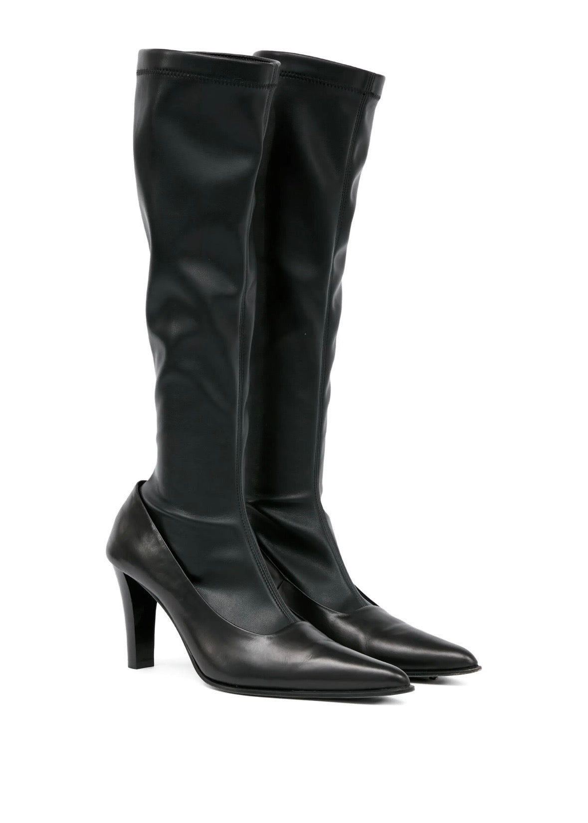 LEATHER PUMP