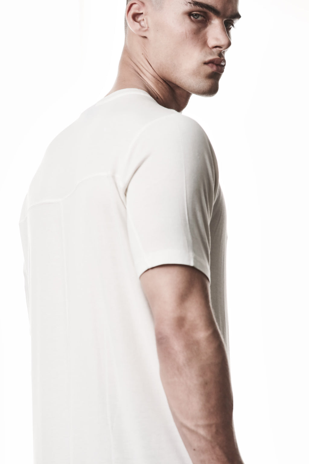 Tee M TS 945